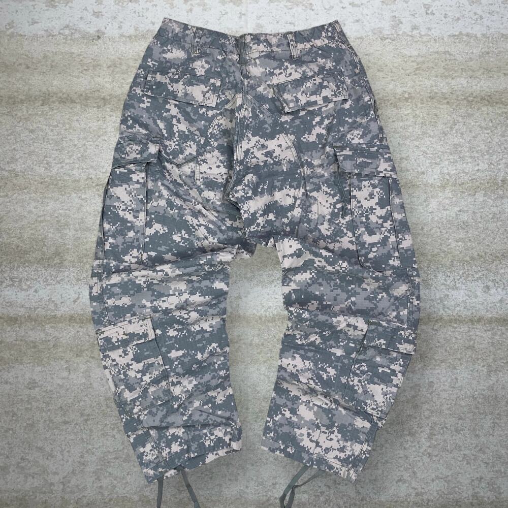 Vintage 90s Military Tactical Pants 32x28 Baggy Wide Digital Camo Medium Short